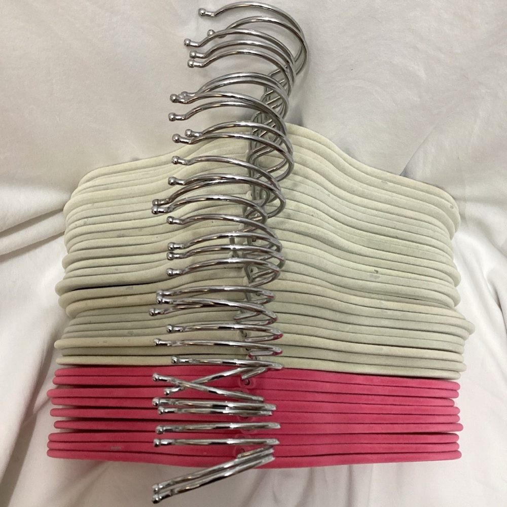 Joy Mangano (JM) Huggable Hangers, Set of 33 Pink and Neutral Velvet Hangers - Picture 7 of 8